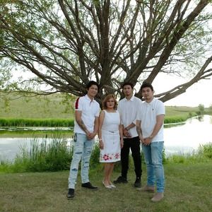 Meet your Posher, Cristeta